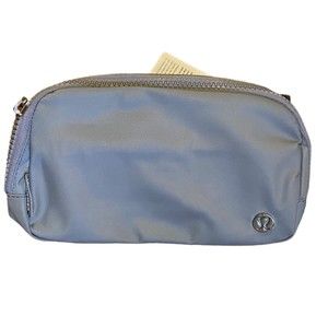 Lululemon Everywhere Belt Bag Silver Drop NWT